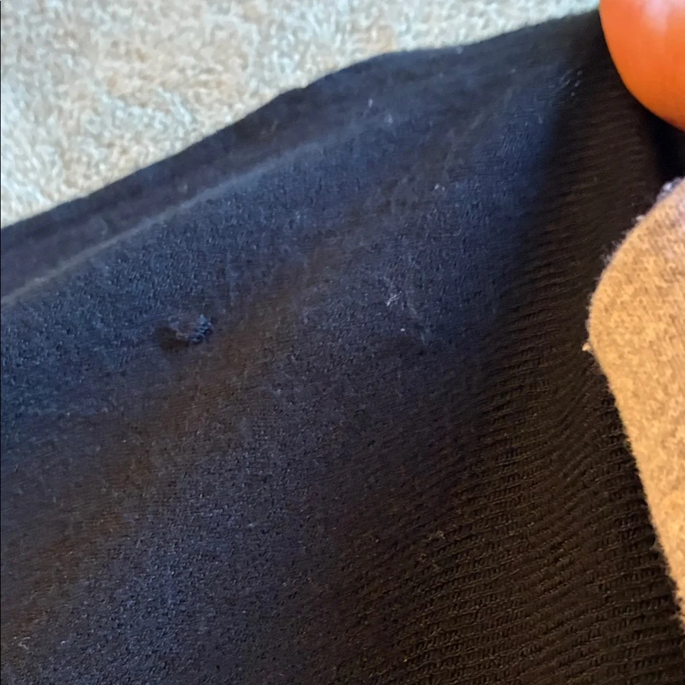 2 Pashminas! 1 White and 1 Black - Picture 8 of 12